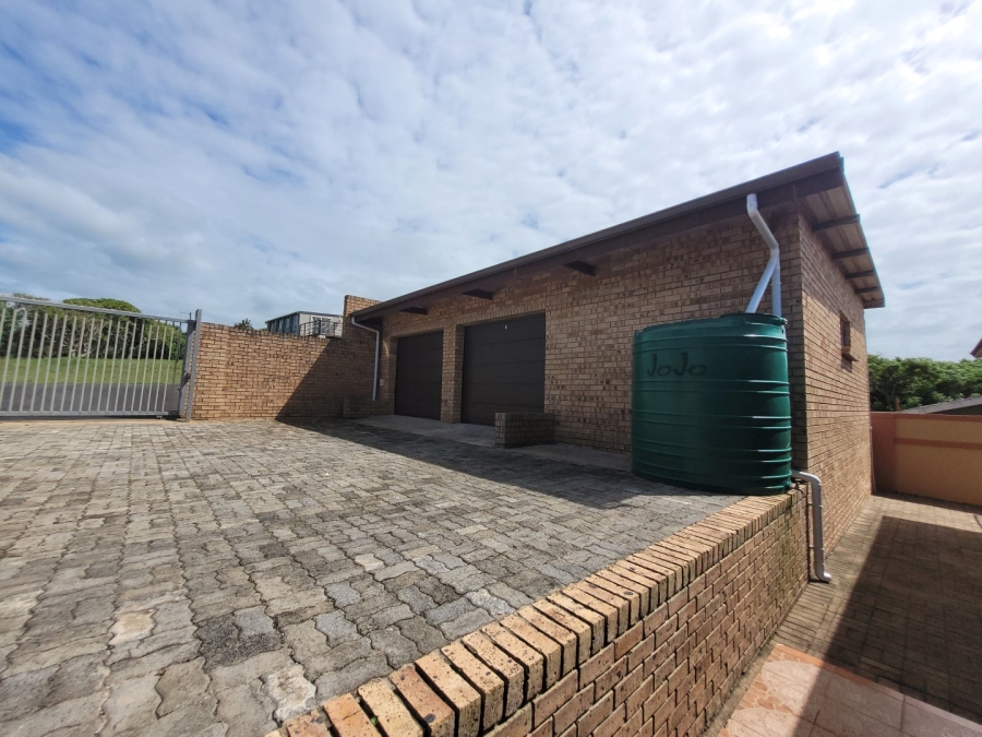 3 Bedroom Property for Sale in Hibberdene KwaZulu-Natal