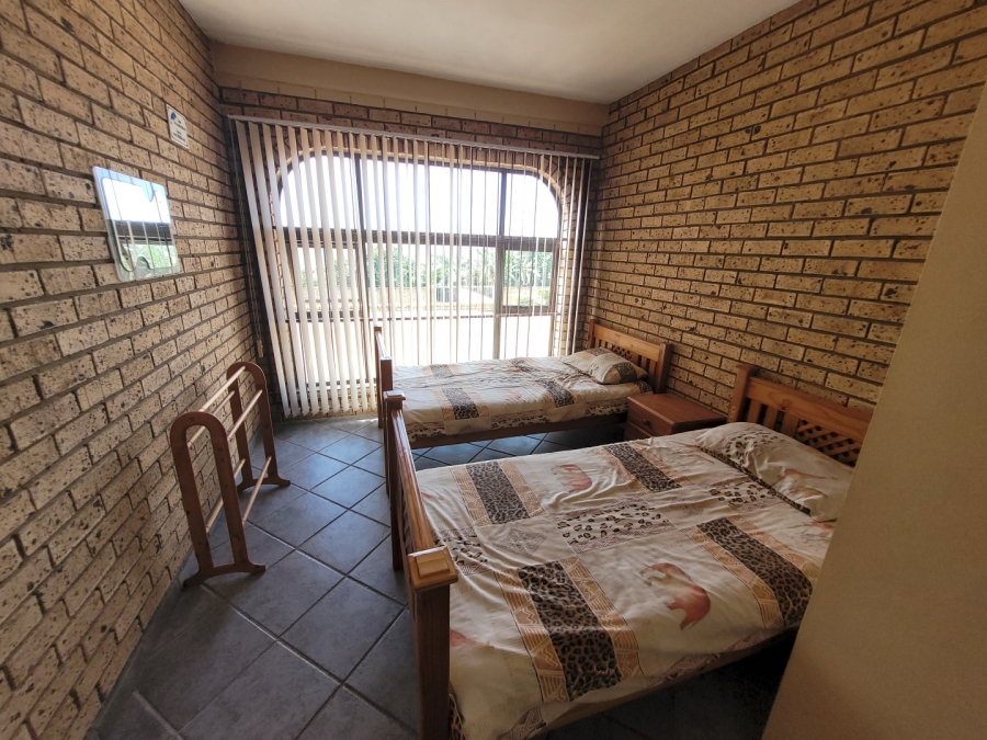 3 Bedroom Property for Sale in Hibberdene KwaZulu-Natal