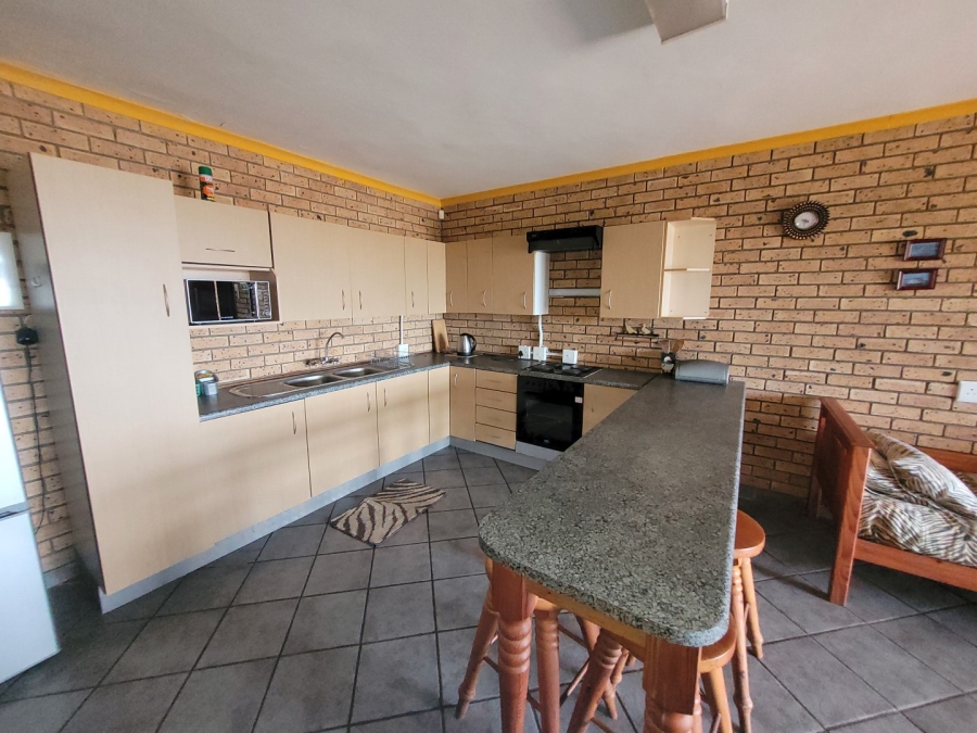 3 Bedroom Property for Sale in Hibberdene KwaZulu-Natal