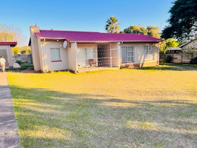 3 Bedroom Property for Sale in Pioneer Park KwaZulu-Natal