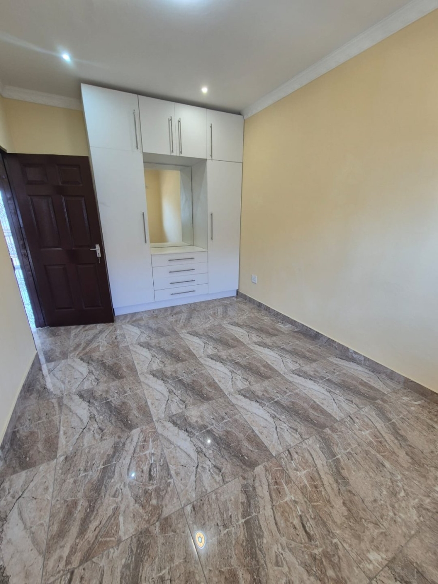 To Let 2 Bedroom Property for Rent in Bluff KwaZulu-Natal