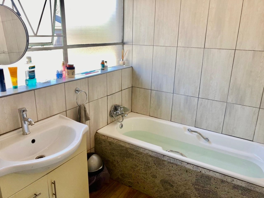 4 Bedroom Property for Sale in Amiel Park KwaZulu-Natal