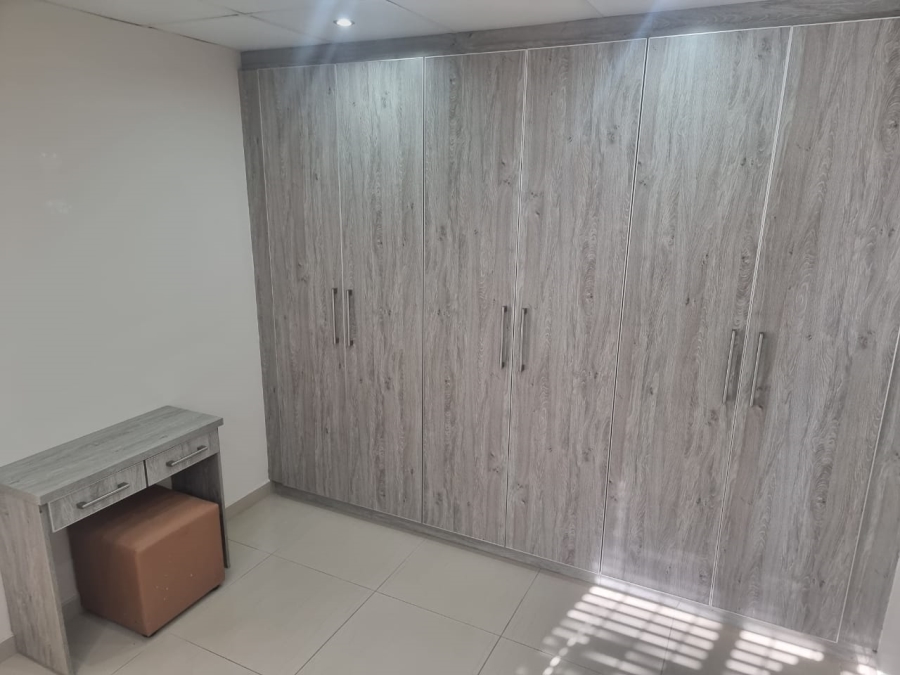 To Let 2 Bedroom Property for Rent in Malvern KwaZulu-Natal