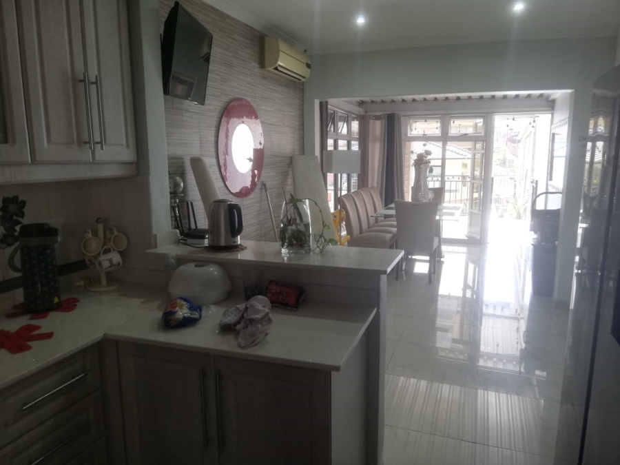 To Let 3 Bedroom Property for Rent in Sunford KwaZulu-Natal