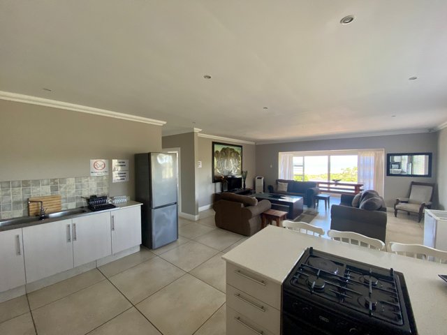 5 Bedroom Property for Sale in Pennington KwaZulu-Natal