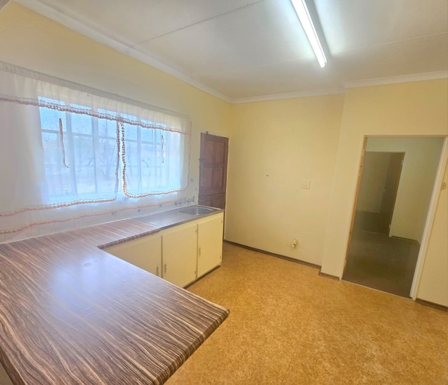 3 Bedroom Property for Sale in Amajuba Park KwaZulu-Natal