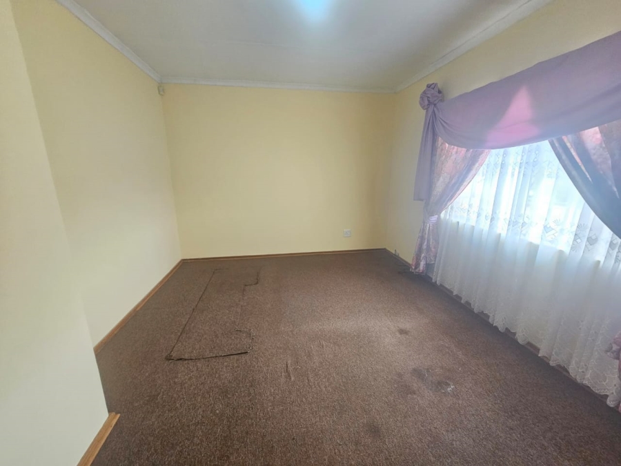 3 Bedroom Property for Sale in Amajuba Park KwaZulu-Natal