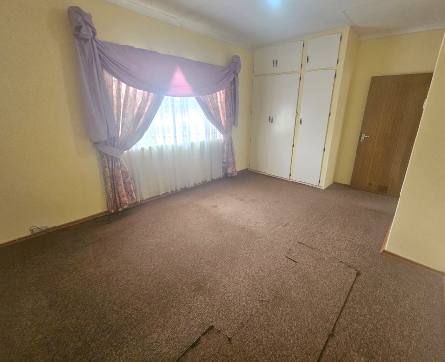 3 Bedroom Property for Sale in Amajuba Park KwaZulu-Natal