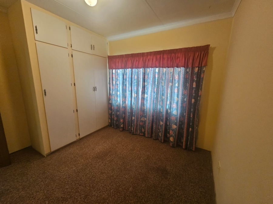 3 Bedroom Property for Sale in Amajuba Park KwaZulu-Natal