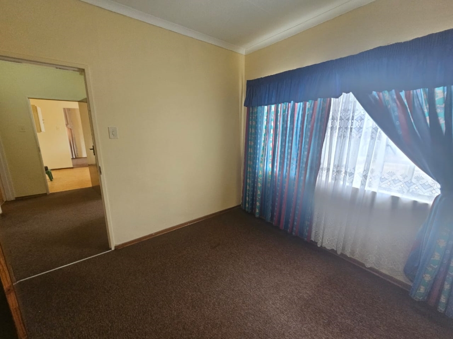 3 Bedroom Property for Sale in Amajuba Park KwaZulu-Natal