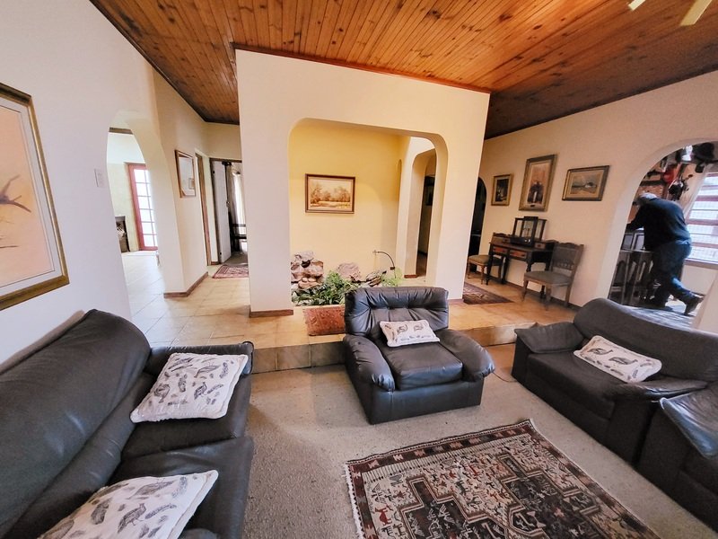 4 Bedroom Property for Sale in Glenmore KwaZulu-Natal