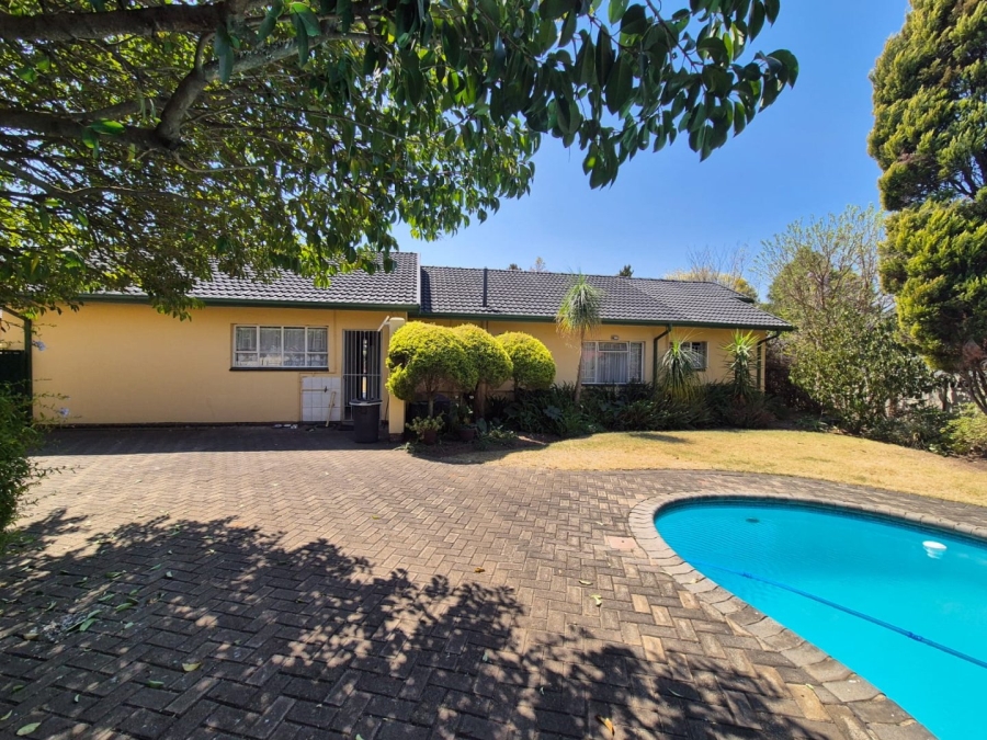 4 Bedroom Property for Sale in Barry Hertzog Park KwaZulu-Natal