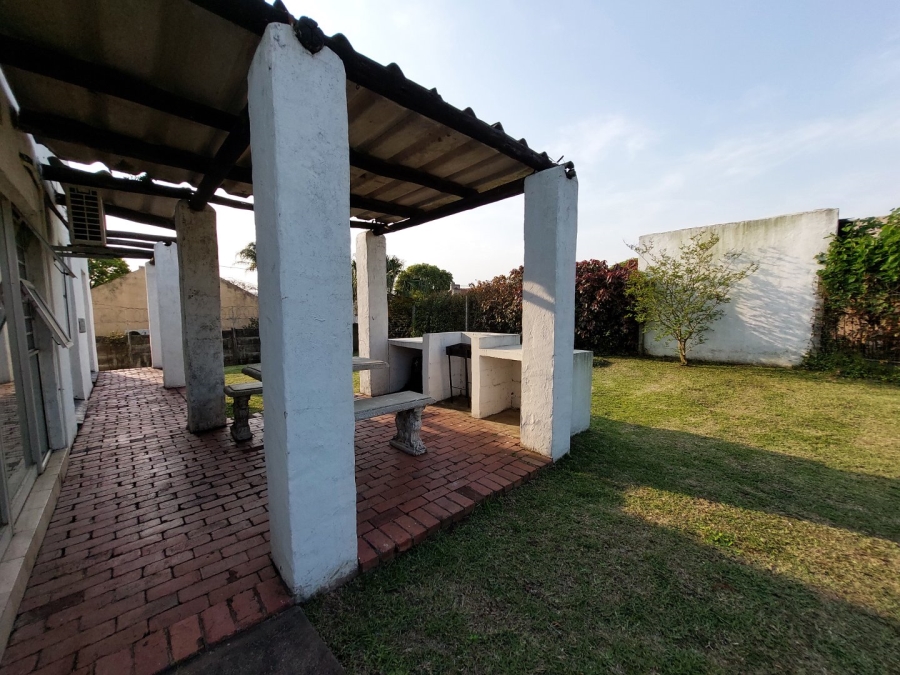  Bedroom Property for Sale in Larkfield KwaZulu-Natal