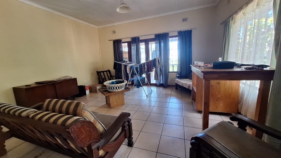 6 Bedroom Property for Sale in Southport KwaZulu-Natal