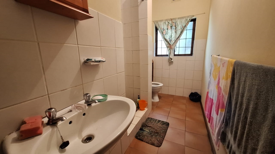 6 Bedroom Property for Sale in Southport KwaZulu-Natal