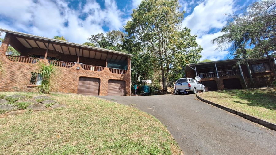 6 Bedroom Property for Sale in Southport KwaZulu-Natal