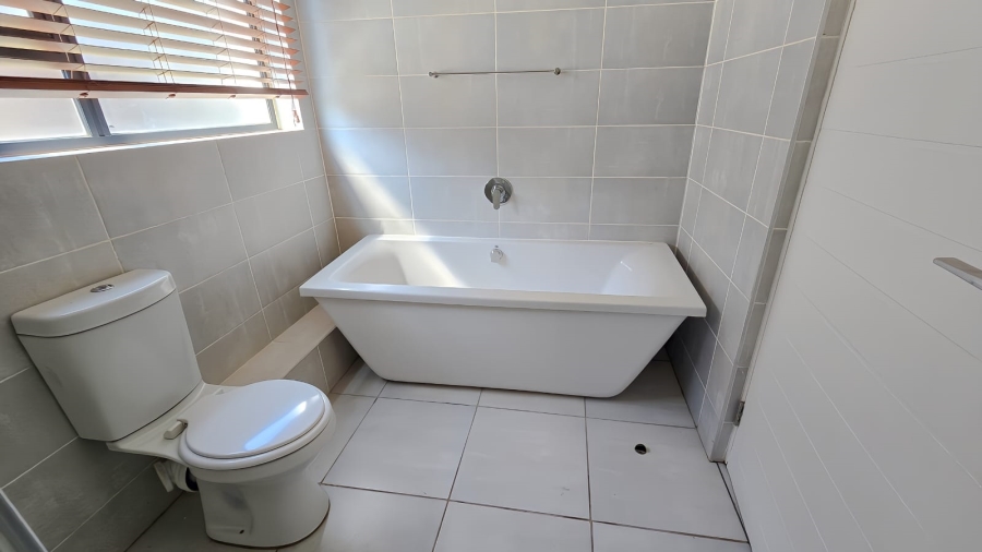 To Let 3 Bedroom Property for Rent in Ballito Commercial District KwaZulu-Natal