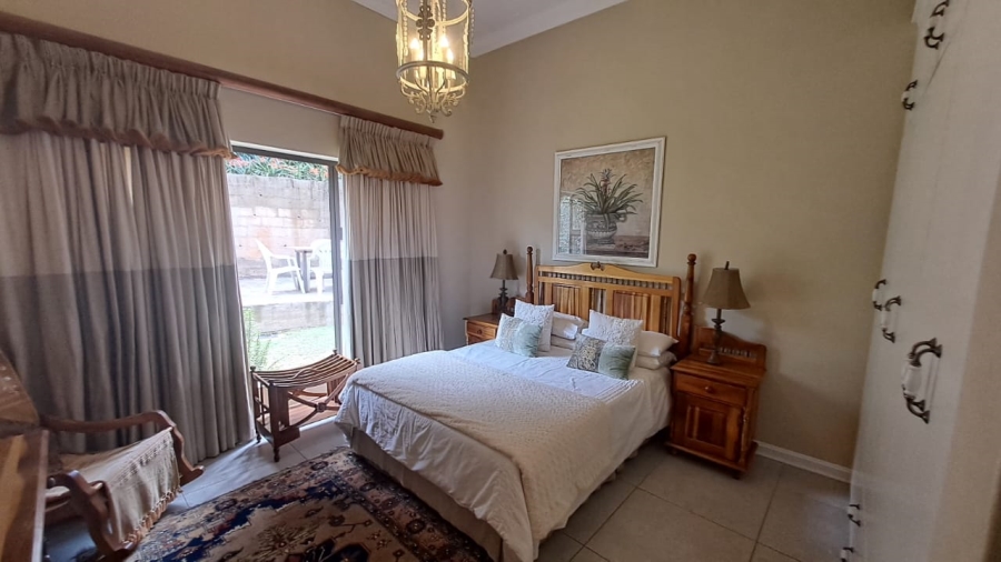 7 Bedroom Property for Sale in Signal Hill KwaZulu-Natal