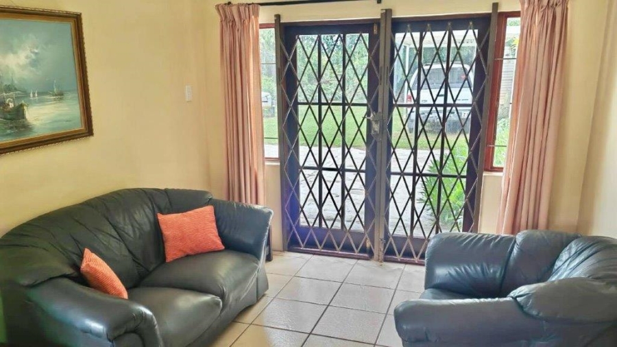 3 Bedroom Property for Sale in Umtentweni KwaZulu-Natal