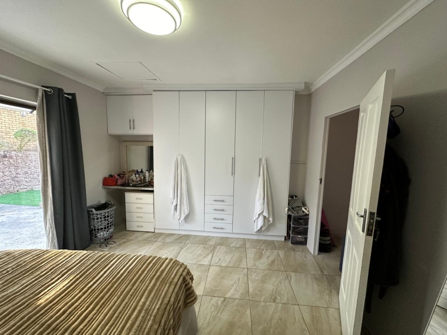 To Let 1 Bedroom Property for Rent in Cowies Hill KwaZulu-Natal