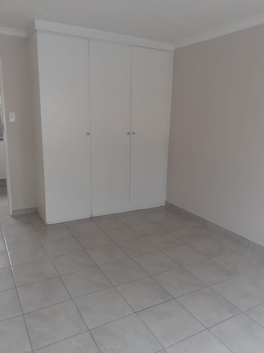 1 Bedroom Property for Sale in Sunnyridge KwaZulu-Natal