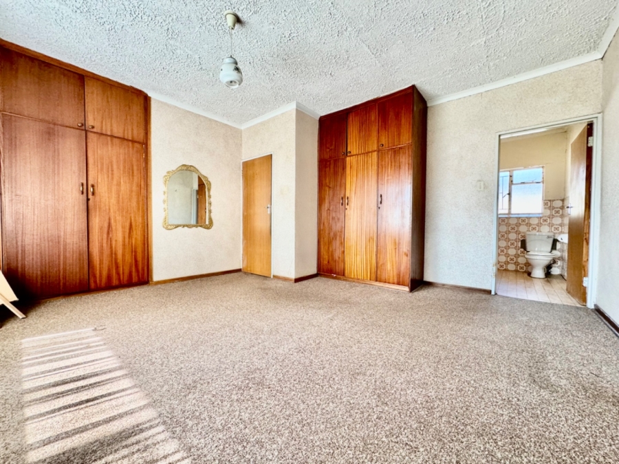 4 Bedroom Property for Sale in Pioneer Park KwaZulu-Natal