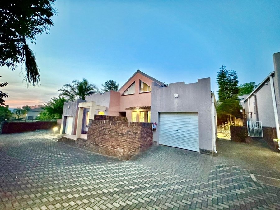 3 Bedroom Property for Sale in Aviary Hill KwaZulu-Natal