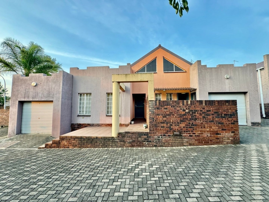 3 Bedroom Property for Sale in Aviary Hill KwaZulu-Natal