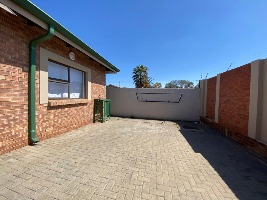 To Let 3 Bedroom Property for Rent in Newcastle KwaZulu-Natal