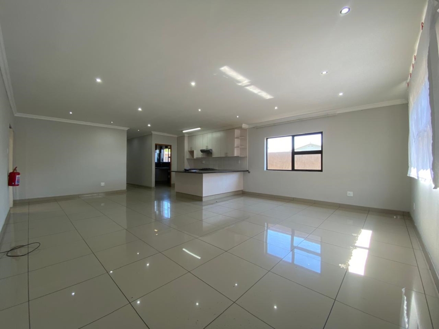 To Let 3 Bedroom Property for Rent in Newcastle KwaZulu-Natal