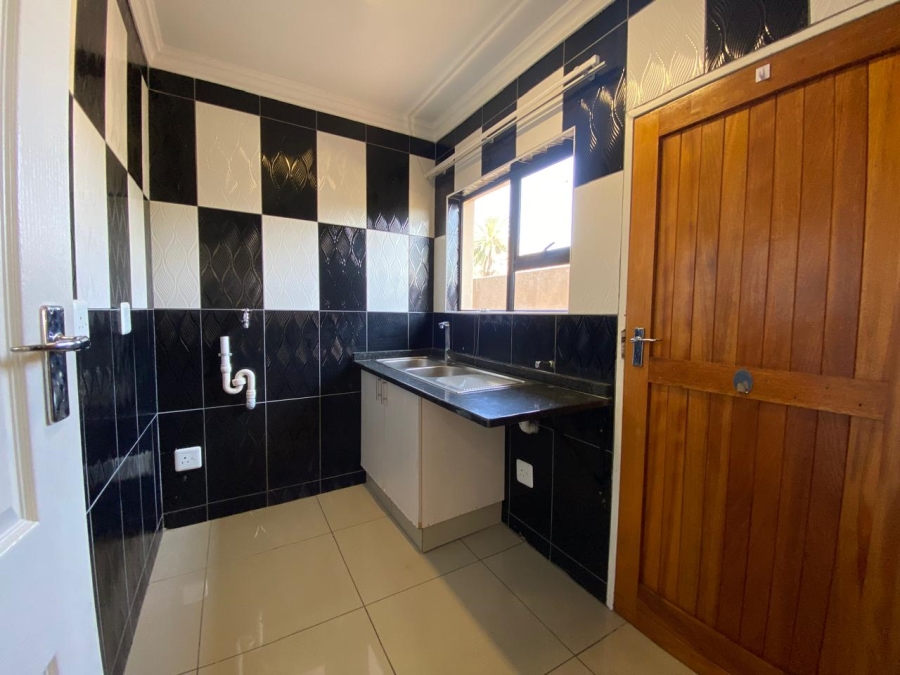 To Let 3 Bedroom Property for Rent in Newcastle KwaZulu-Natal