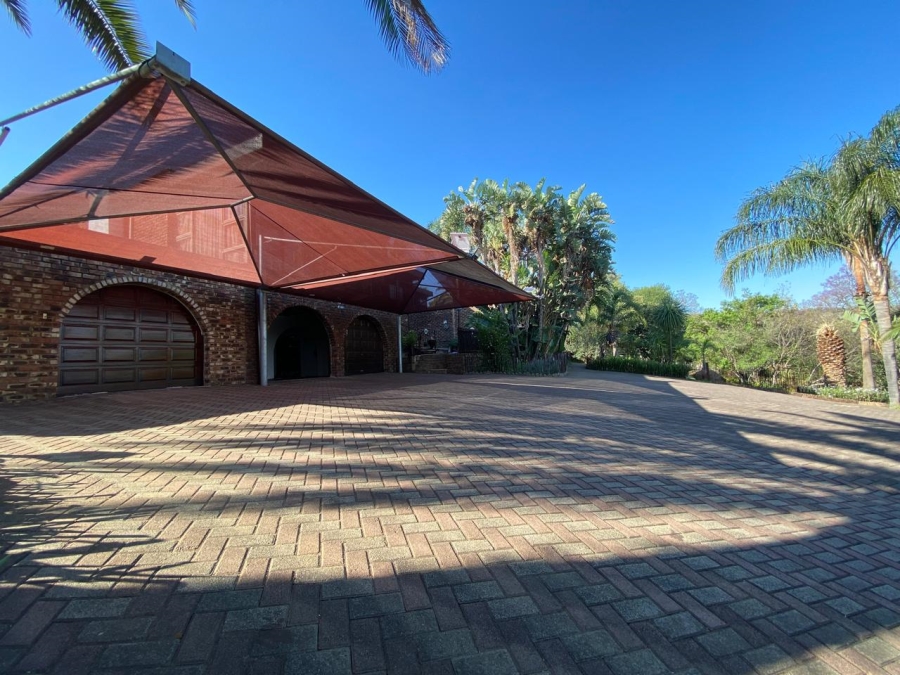 5 Bedroom Property for Sale in Signal Hill KwaZulu-Natal