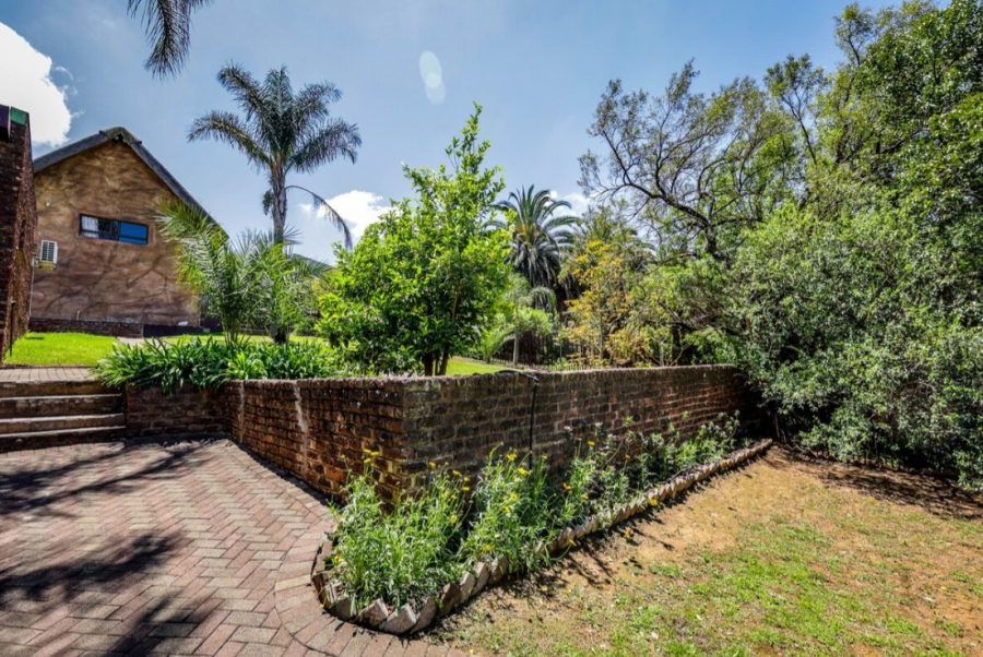 5 Bedroom Property for Sale in Signal Hill KwaZulu-Natal