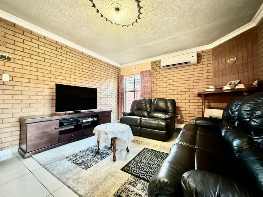 3 Bedroom Property for Sale in Paradise KwaZulu-Natal