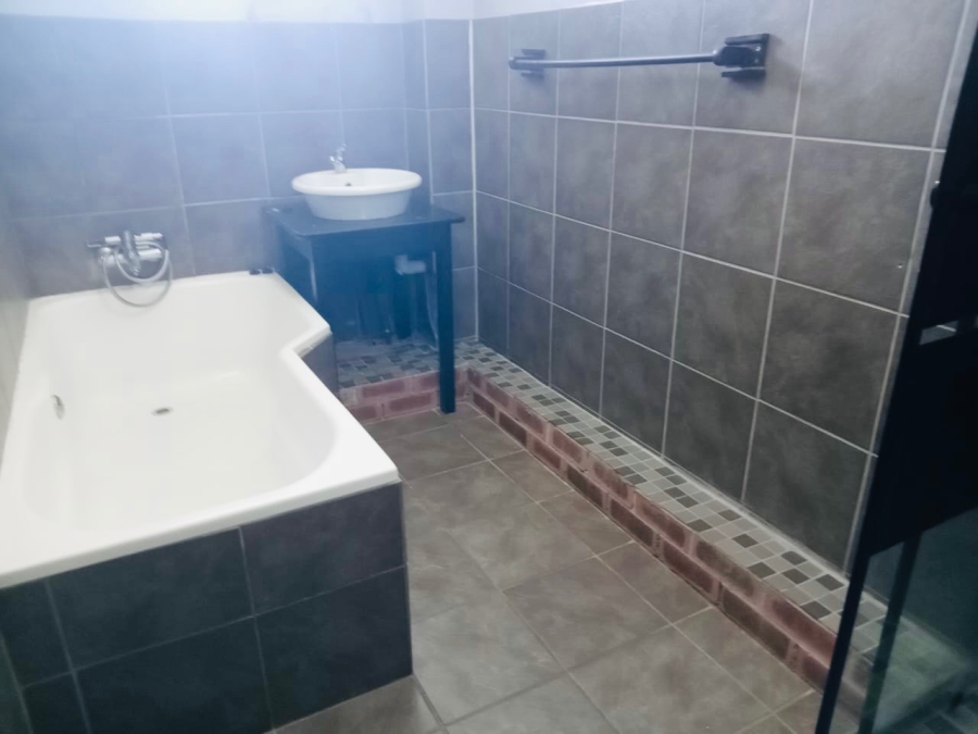 2 Bedroom Property for Sale in Pinetown KwaZulu-Natal