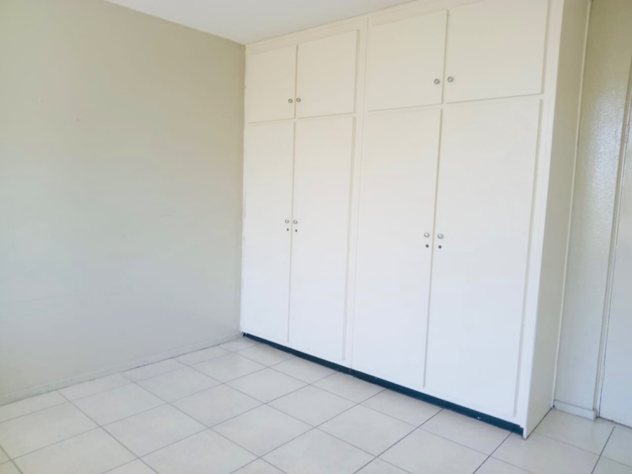 2 Bedroom Property for Sale in Pinetown KwaZulu-Natal