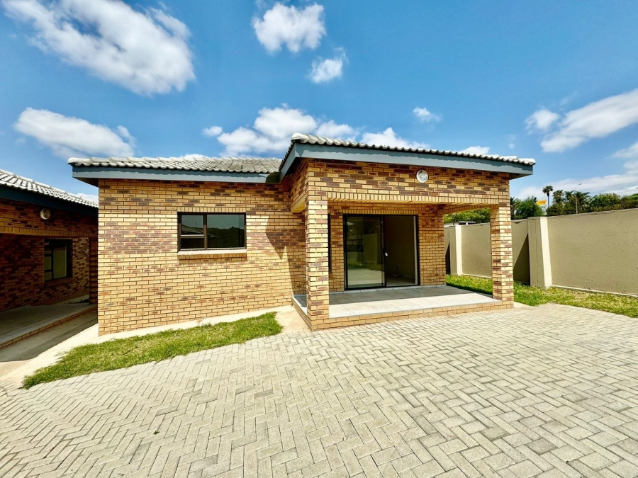 2 Bedroom Property for Sale in Schuinshoogte KwaZulu-Natal