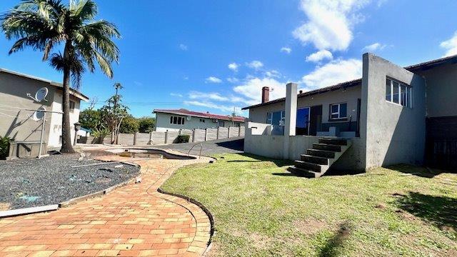 3 Bedroom Property for Sale in St Michaels On Sea KwaZulu-Natal