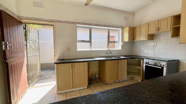 3 Bedroom Property for Sale in St Michaels On Sea KwaZulu-Natal