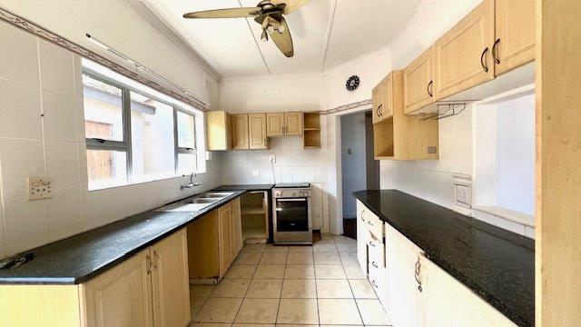 3 Bedroom Property for Sale in St Michaels On Sea KwaZulu-Natal