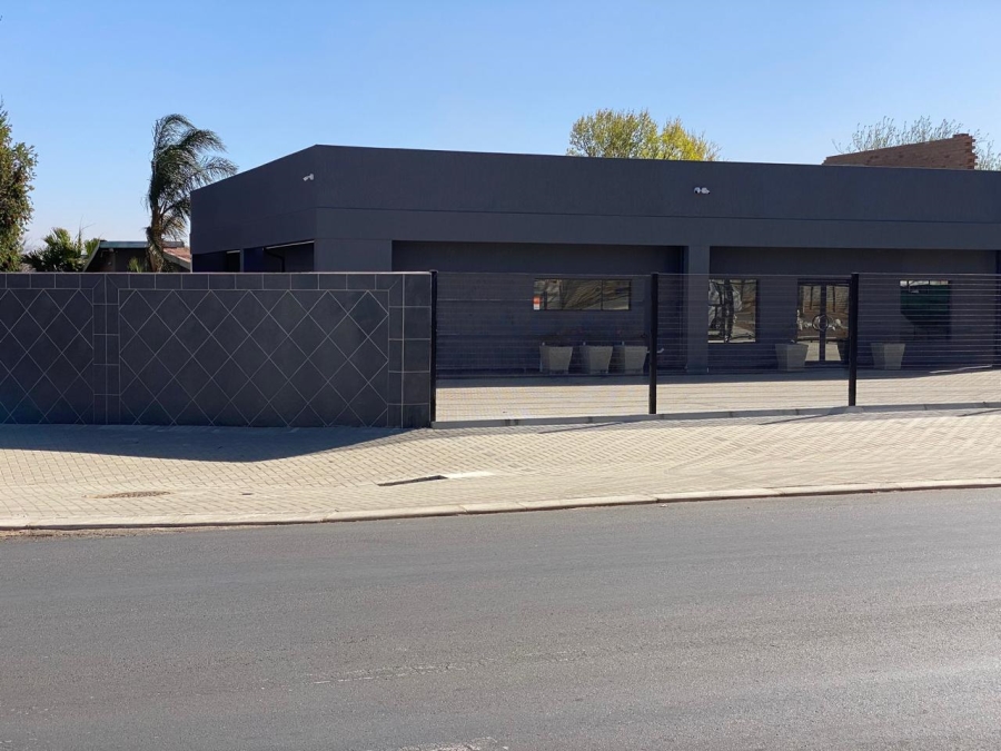 To Let commercial Property for Rent in Newcastle KwaZulu-Natal