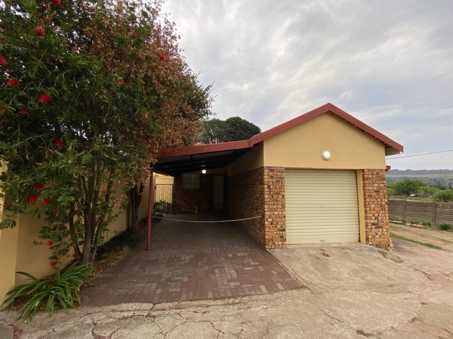 2 Bedroom Property for Sale in Schuinshoogte KwaZulu-Natal