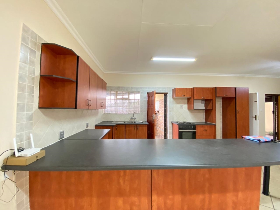 2 Bedroom Property for Sale in Schuinshoogte KwaZulu-Natal