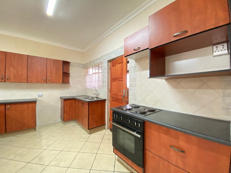 2 Bedroom Property for Sale in Schuinshoogte KwaZulu-Natal