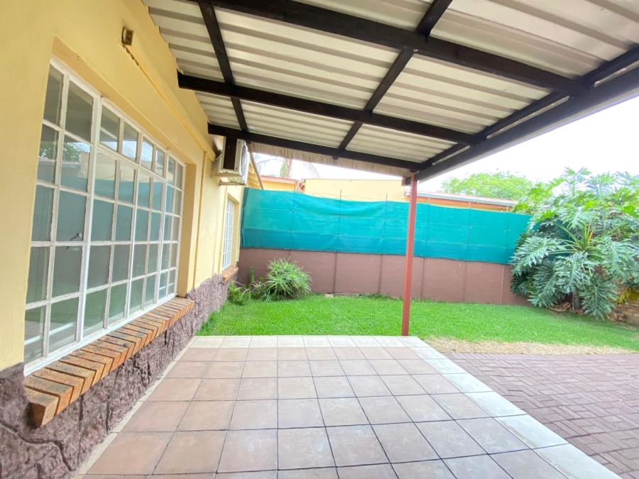 2 Bedroom Property for Sale in Schuinshoogte KwaZulu-Natal