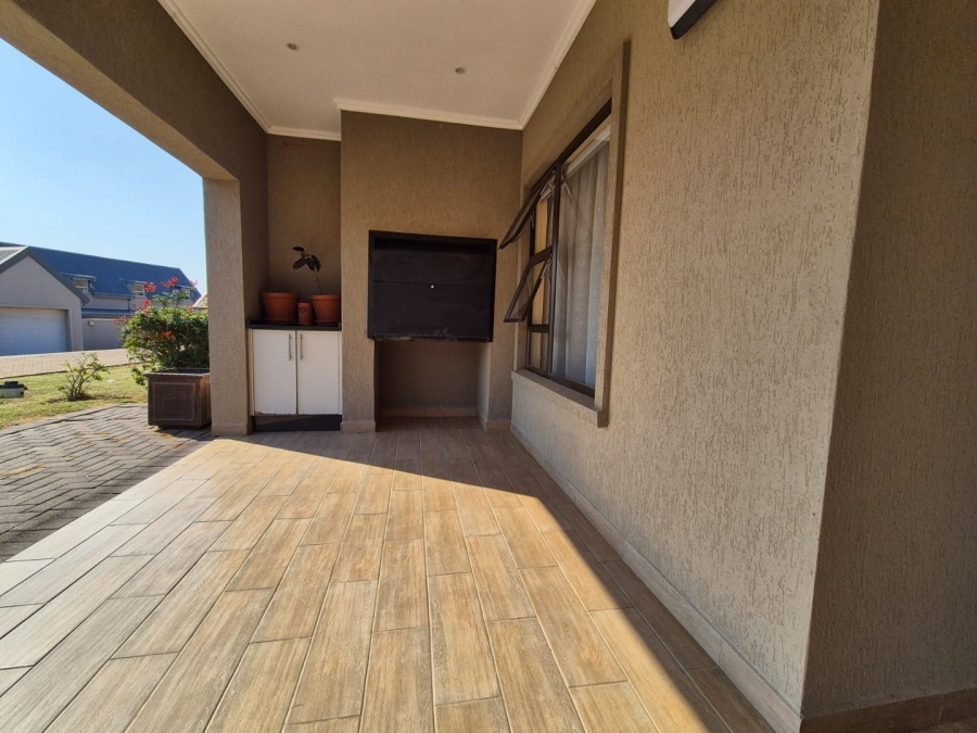 4 Bedroom Property for Sale in Vulintaba Country Estate KwaZulu-Natal