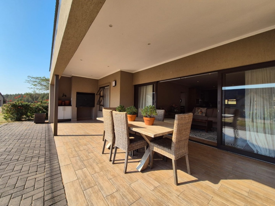 4 Bedroom Property for Sale in Vulintaba Country Estate KwaZulu-Natal