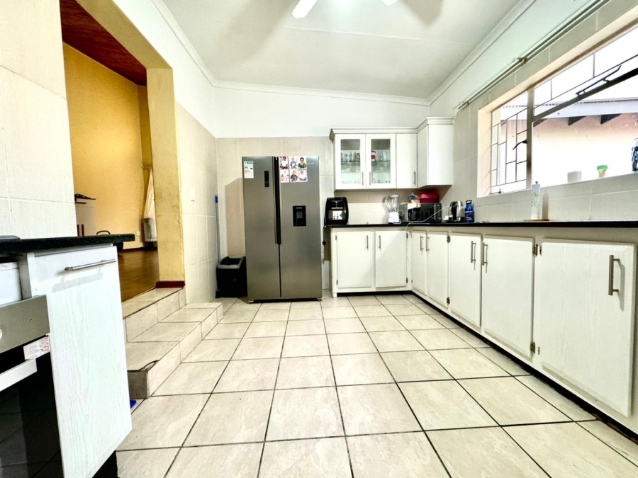 4 Bedroom Property for Sale in Schuinshoogte KwaZulu-Natal