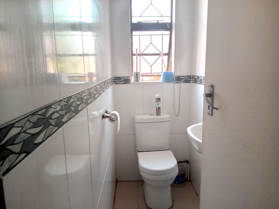 4 Bedroom Property for Sale in Chasedene KwaZulu-Natal