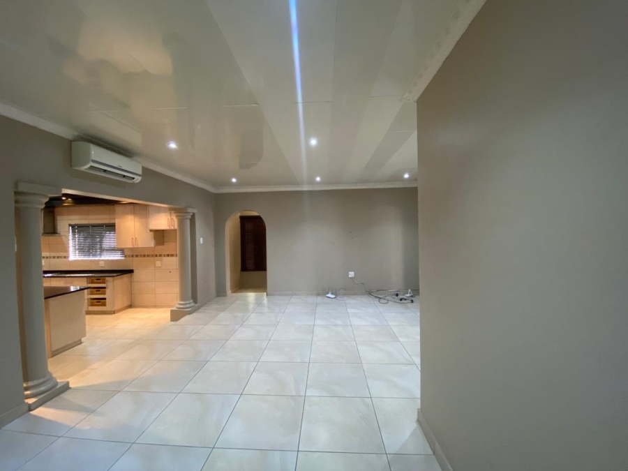 3 Bedroom Property for Sale in Aviary Hill KwaZulu-Natal